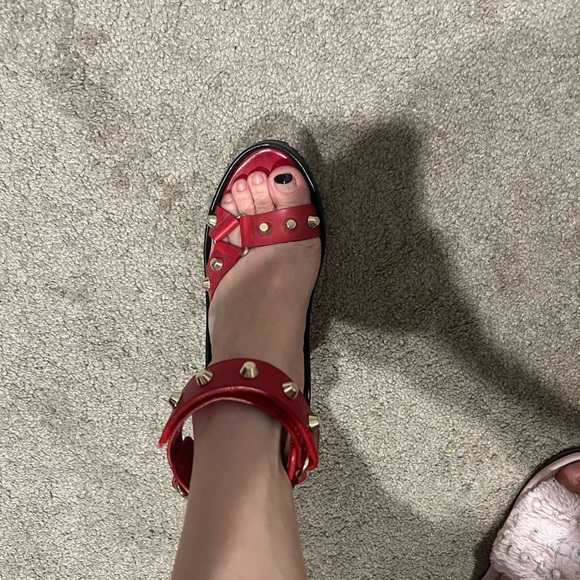 Balenciaga red stud - Picture 3 of 4